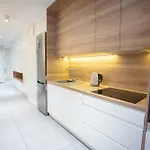 Pomorska 8