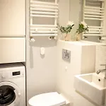 Pomorska 8